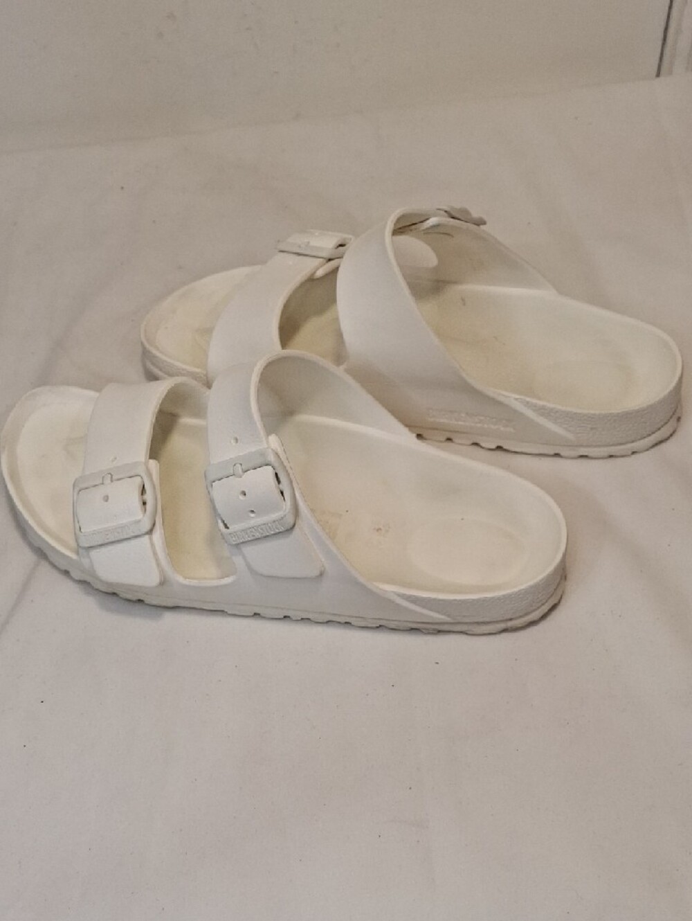 Birkenstock Women's White Synthetic Double-Strap Buckle Sandals. - Picture 3 of 13